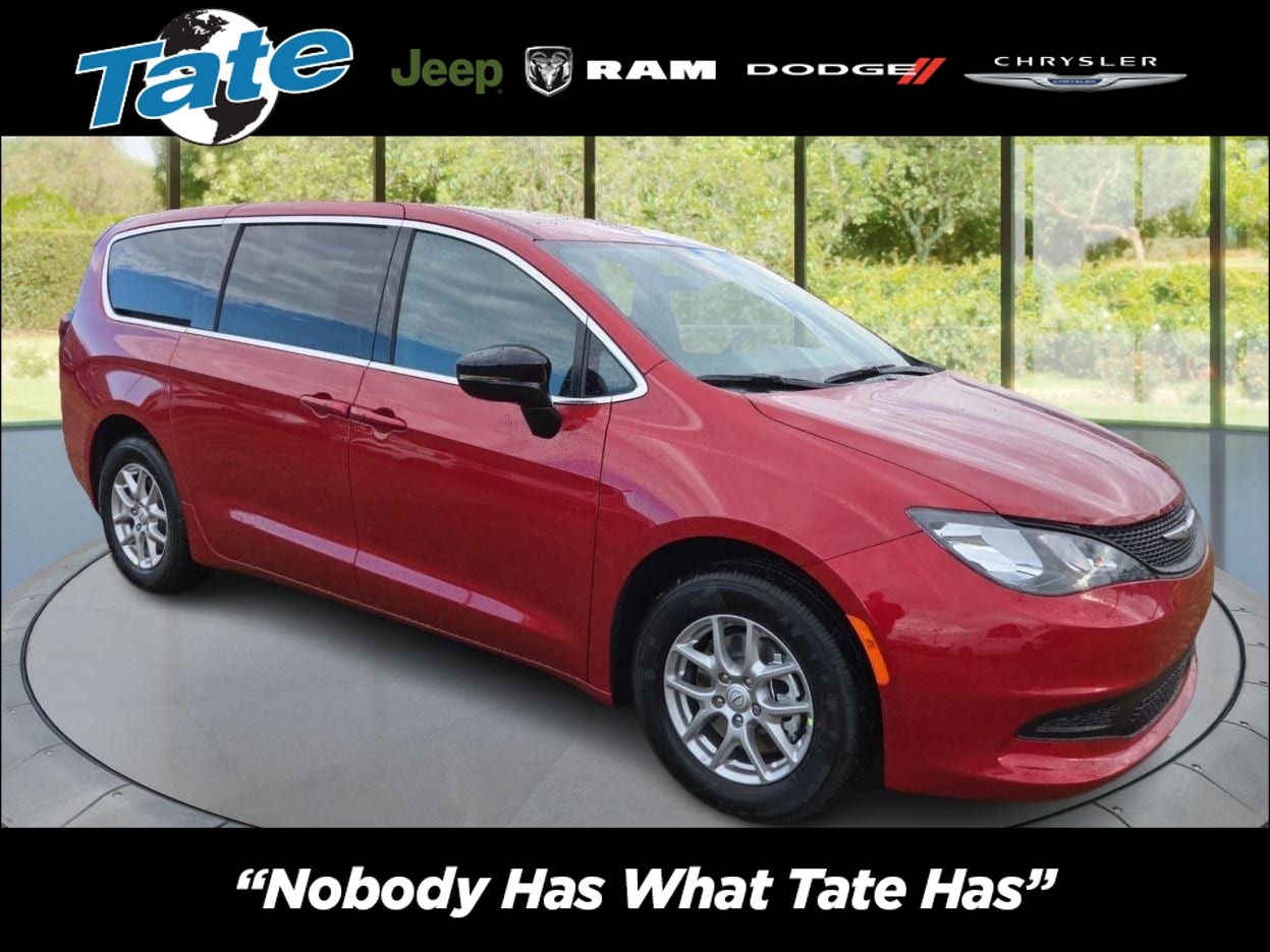 2026 Chrysler Voyager LX's photo