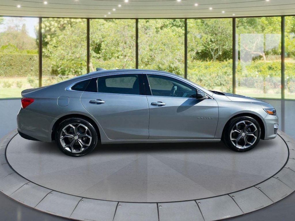 Used 2024 Chevrolet Malibu LT Sedan