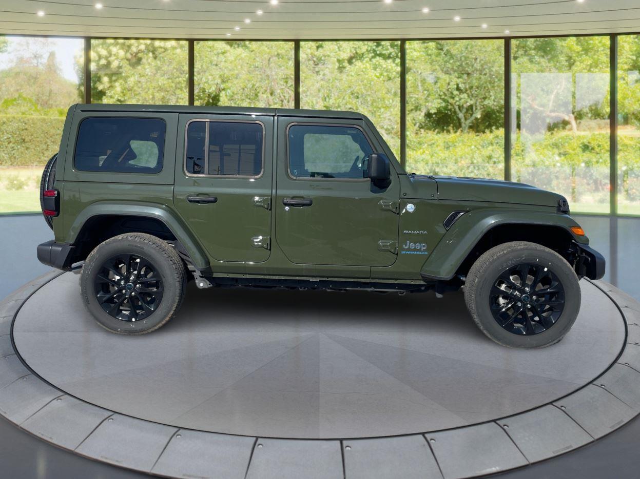 2024 Jeep Wrangler 4xe Sahara photo 2