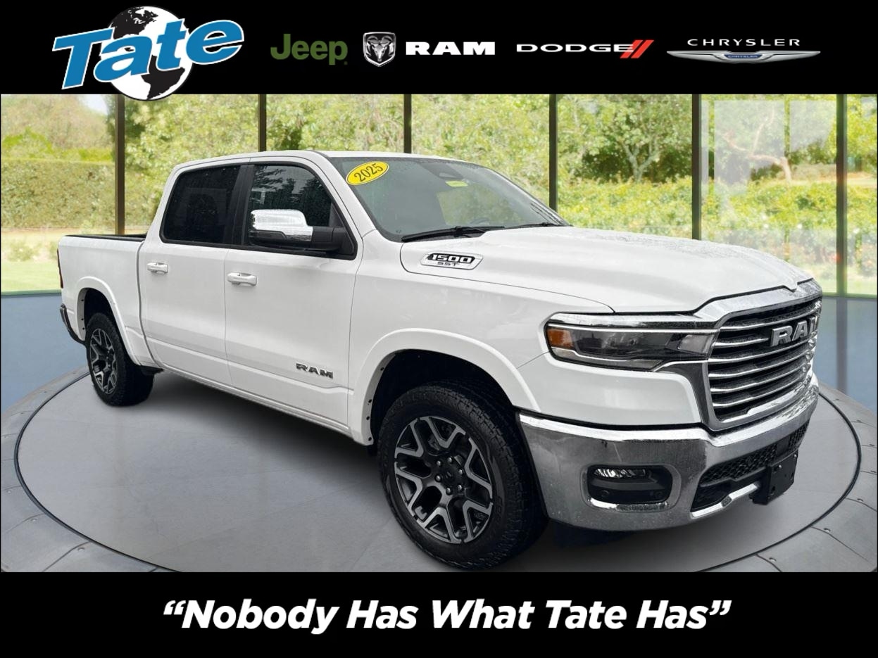 2025 RAM 1500 Laramie 4x4 Crew Cab 5'7's photo