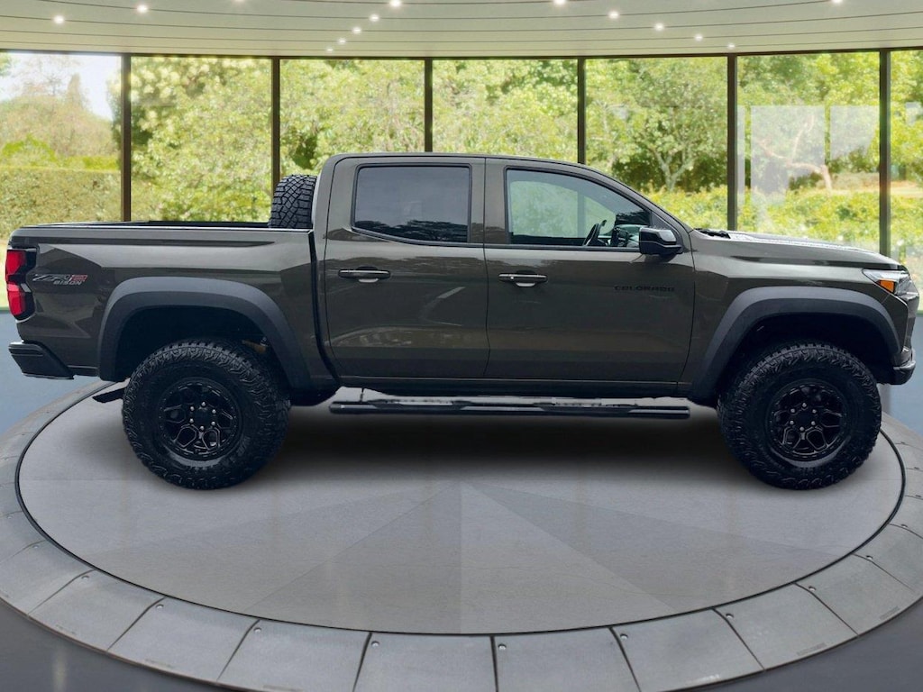 Used 2024 Chevrolet Colorado 4WD ZR2 Truck