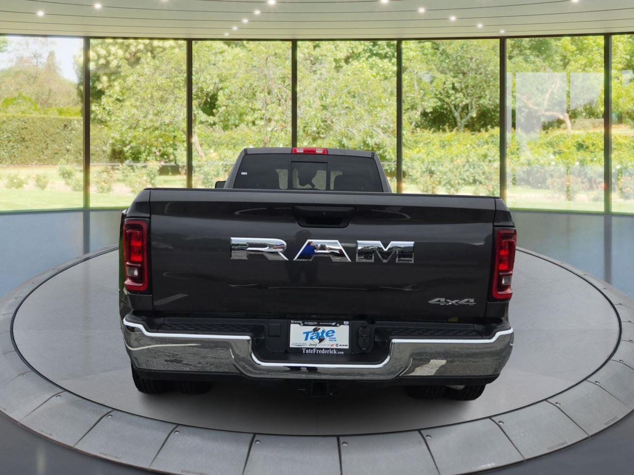 2026 Ram 3500 Tradesman photo 4