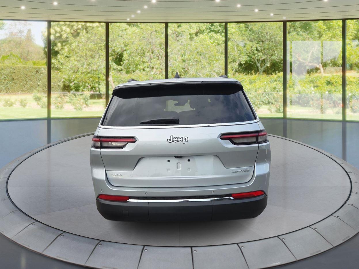 2025 Jeep Grand Cherokee Limited photo 4