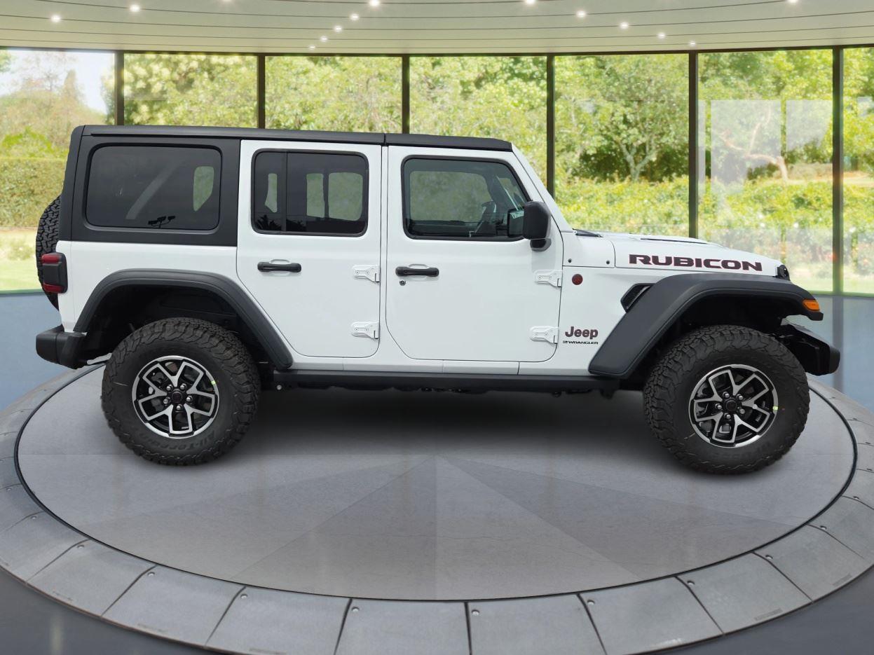 2025 Jeep Wrangler Rubicon photo 2
