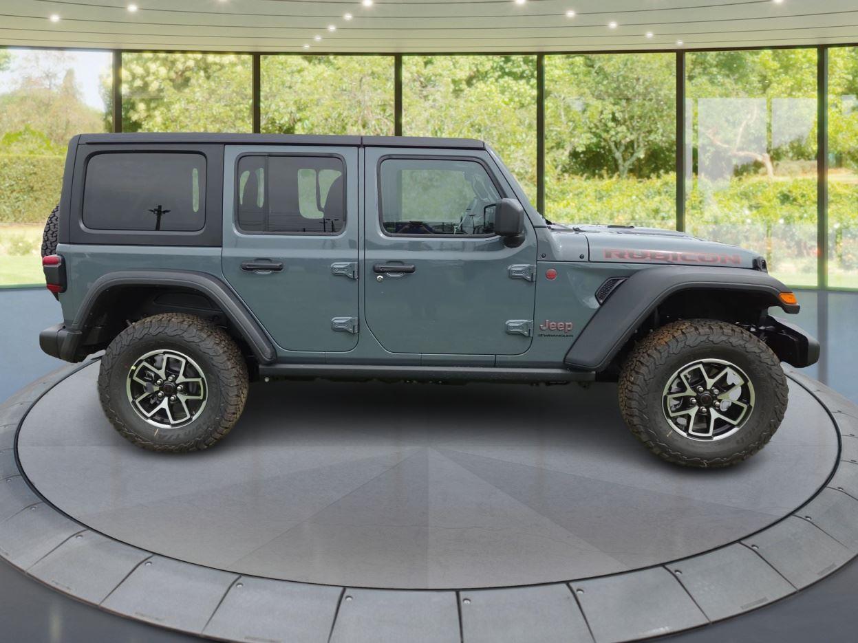2025 Jeep Wrangler Rubicon photo 2