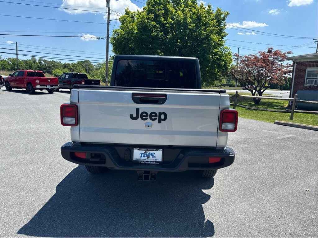 Certified 2024 Jeep Gladiator Sport Truck