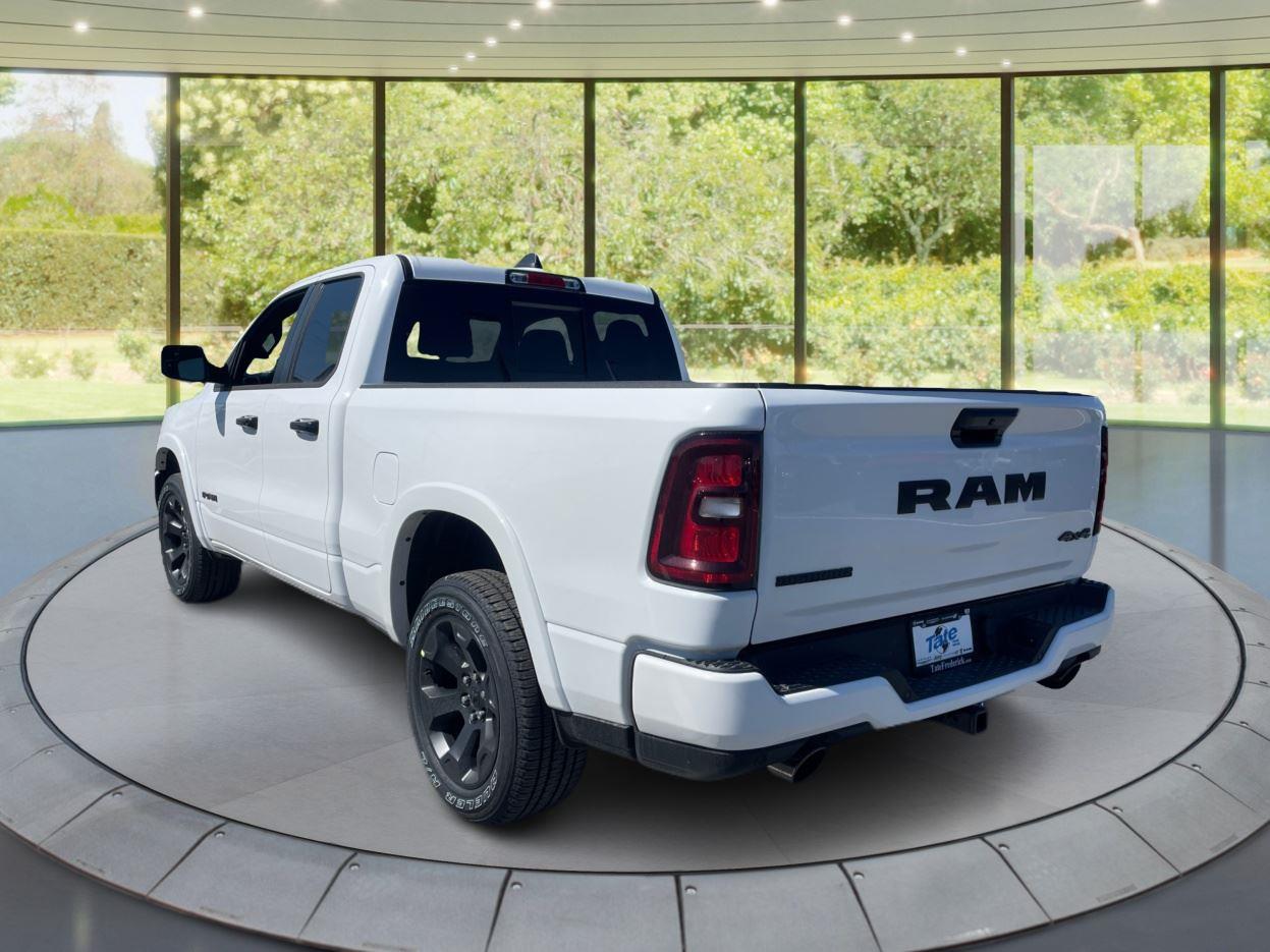 2025 Ram 1500 Big Horn photo 4
