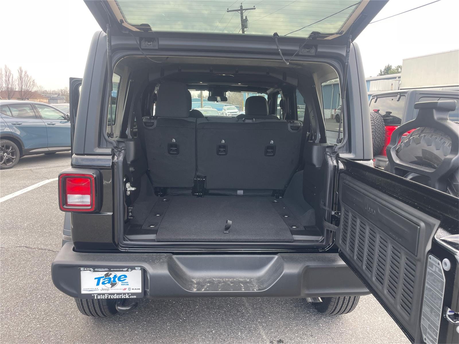 2025 Jeep Wrangler 4-Door Sport S - Photo 13