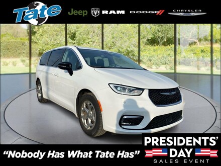 2024 Chrysler Pacifica Limited Passenger Van