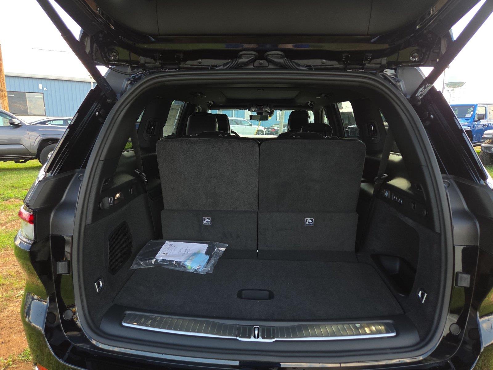 2025 Jeep Grand Cherokee L Overland - Photo 13
