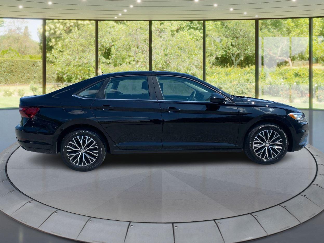 2021 Volkswagen Jetta S photo 2