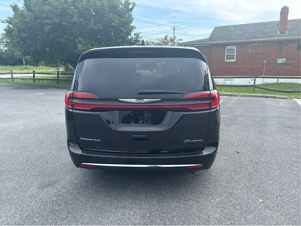 Certified 2024 Chrysler Pacifica Hybrid Select Van