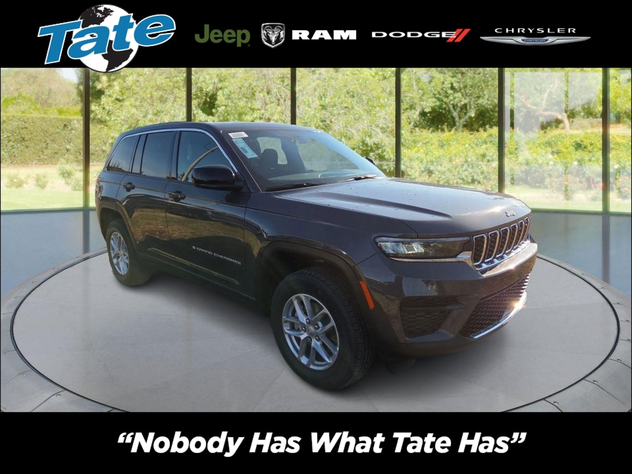 2025 Jeep Grand Cherokee Laredo's photo