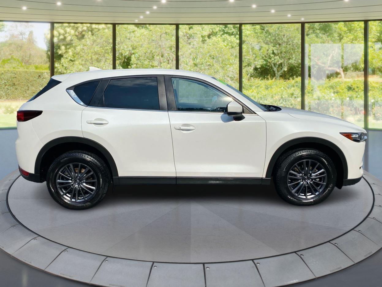 2019 Mazda CX-5 Touring photo 2