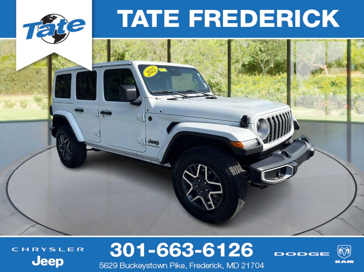 Bright White Clearcoat 2025 Jeep Wrangler SUV / Crossover Four-Wheel Drive 8-Speed Automatic