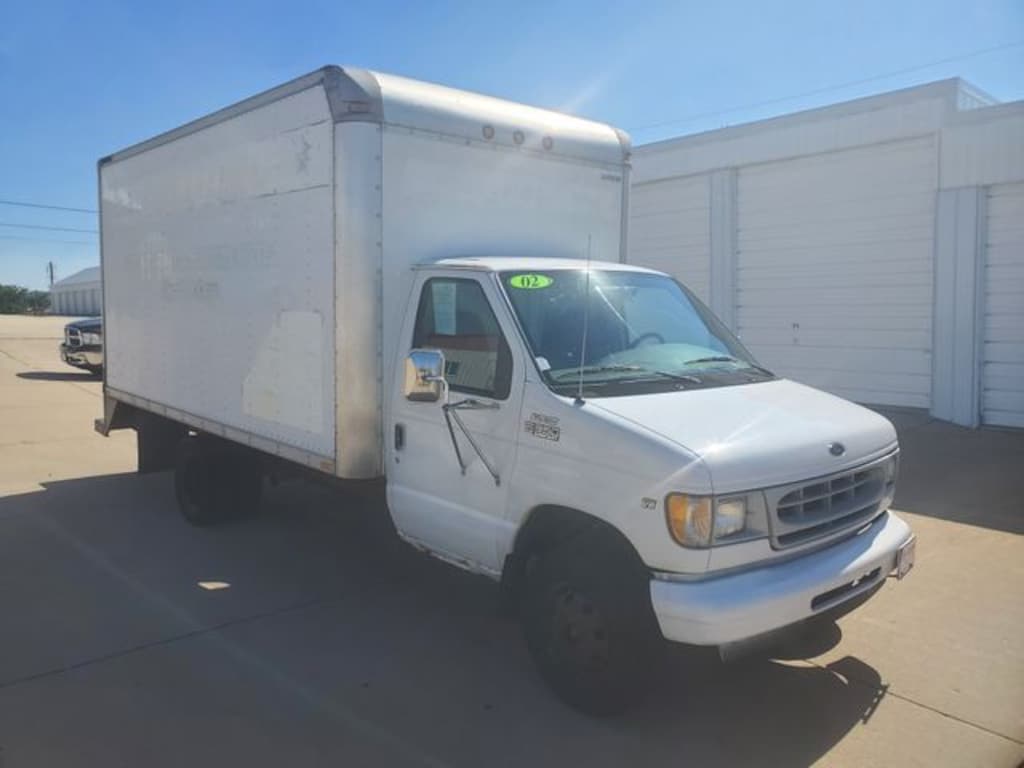 Used 2002 Ford E-350SD Standard Cab/Chassis