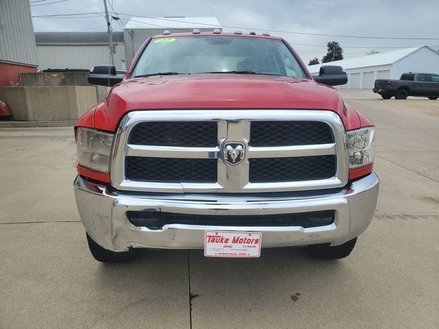 Used 2017 RAM Ram 2500 Pickup Tradesman with VIN 3C6UR5HJ1HG744481 for sale in Dyersville, IA
