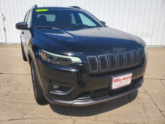 Used 2021 Jeep Cherokee 80TH with VIN 1C4PJMMX7MD233818 for sale in Dyersville, IA