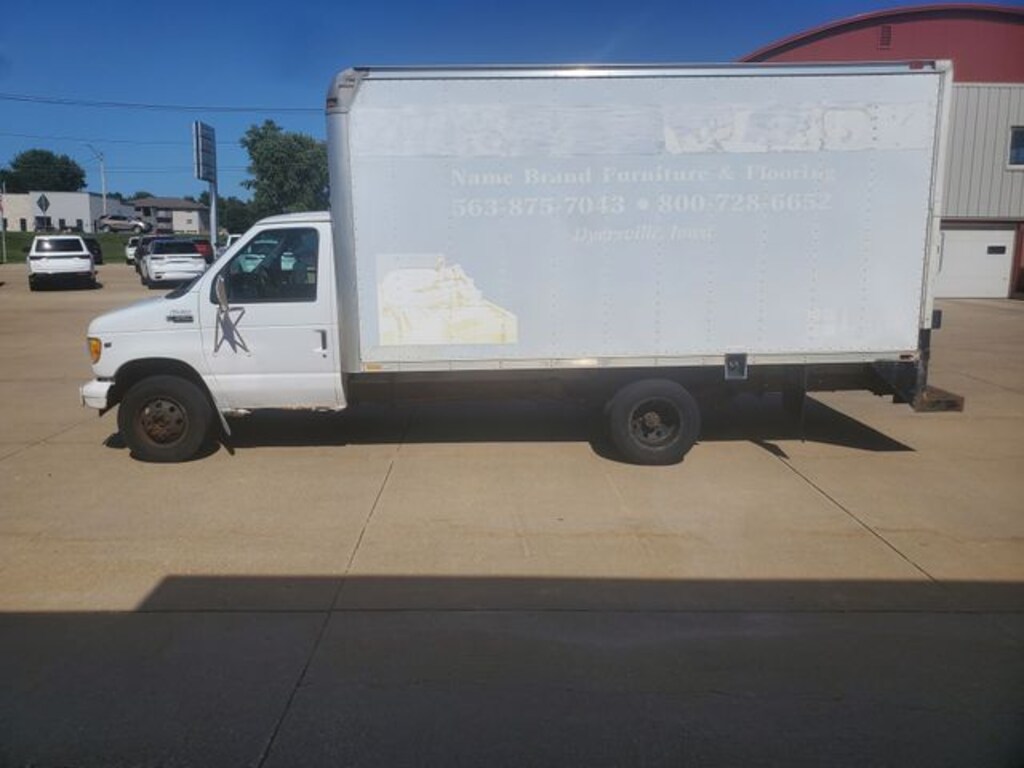 Used 2002 Ford E-350SD Standard Cab/Chassis