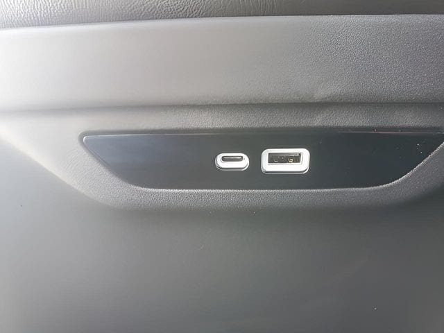 2026 Chrysler Pacifica Select - Photo 37