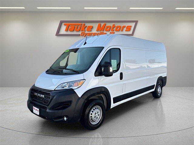 2025 Ram ProMaster 2500 Cargo Van photo 2
