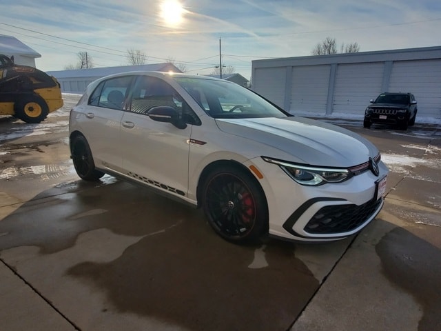 2023 Volkswagen Golf GTI 40TH Anniversary Edition's photo