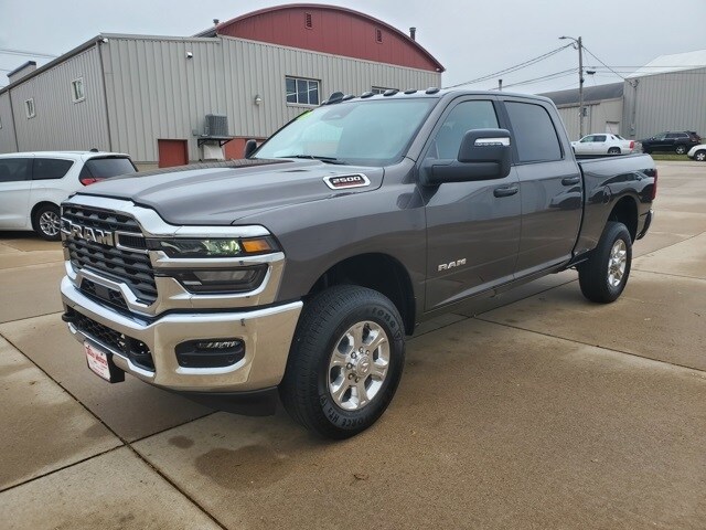 2026 Ram 2500 Big Horn photo 3