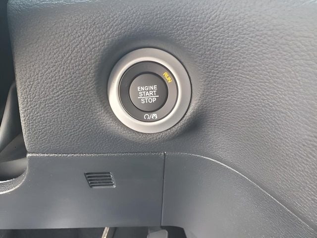 2026 Chrysler Pacifica Select - Photo 24