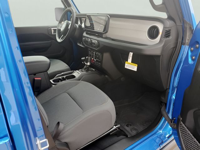 2026 Jeep Wrangler 4-Door Willys - Photo 36