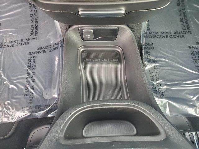 2026 Chrysler Pacifica Select - Photo 32