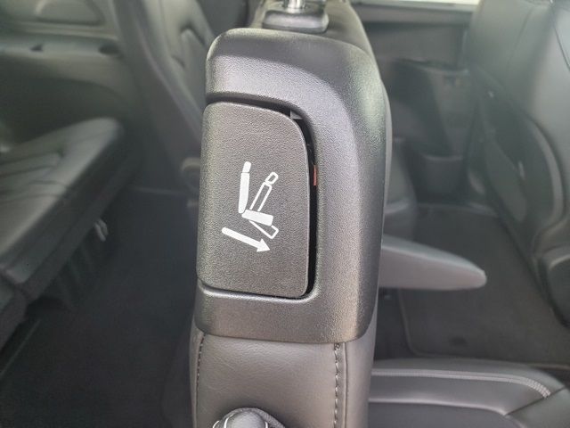 2026 Chrysler Pacifica Select - Photo 54
