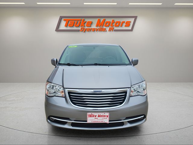 Used 2016 Chrysler Town & Country Touring with VIN 2C4RC1BG7GR305364 for sale in Dyersville, IA