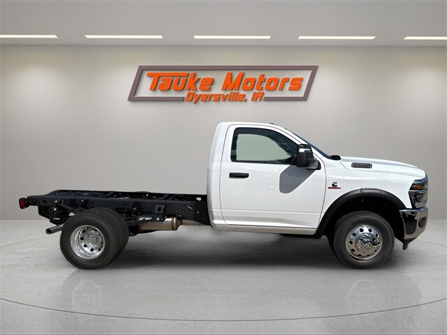 2026 Ram 3500 Tradesman Big Horn photo 2