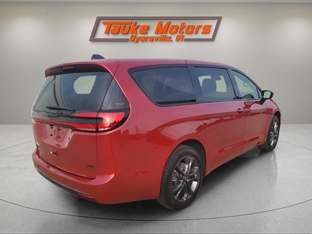 2026 Chrysler Pacifica Select - Photo 7