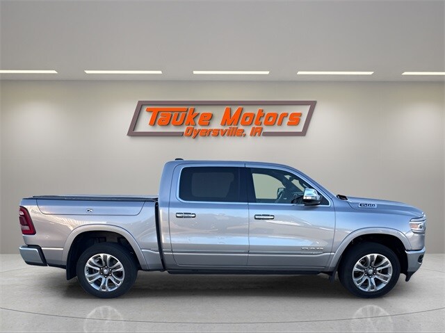 2022 Ram 1500 Limited photo 2