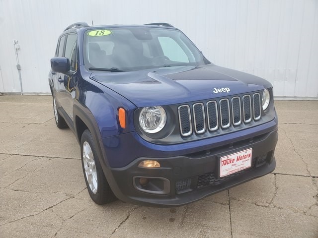 Used 2018 Jeep Renegade Latitude with VIN ZACCJBBB6JPJ20026 for sale in Dyersville, IA