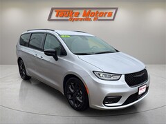 2026 Chrysler Pacifica Select Passenger Van