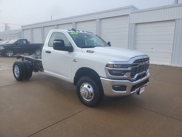 2026 RAM Ram 3500 Chassis Cab Tradesman's photo