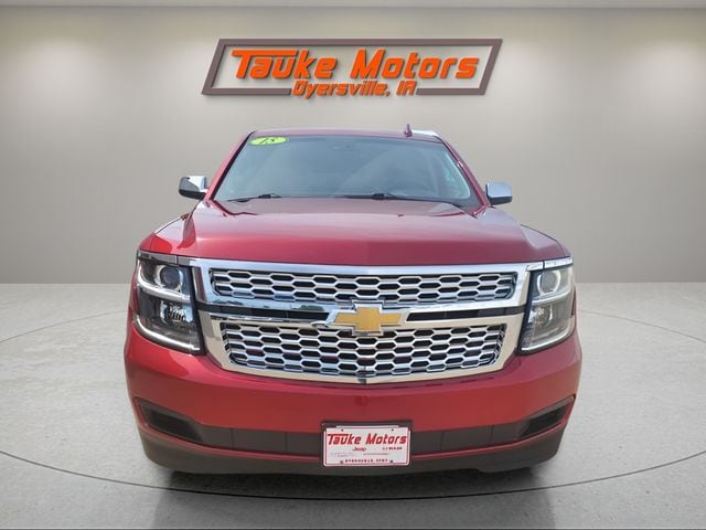 Used 2015 Chevrolet Suburban LT with VIN 1GNSKJKCXFR564427 for sale in Dyersville, IA
