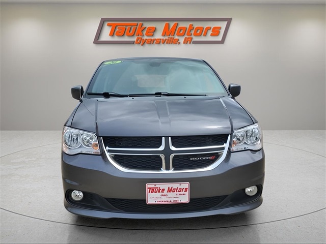 Used 2020 Dodge Grand Caravan SXT with VIN 2C4RDGCG1LR173856 for sale in Dyersville, IA