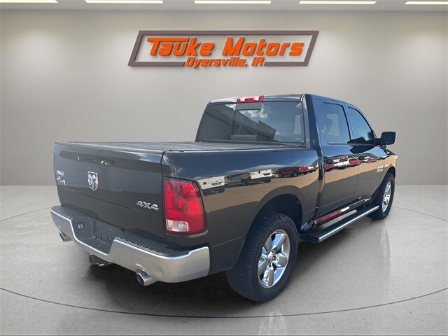 2015 Ram 1500 Big Horn photo 3