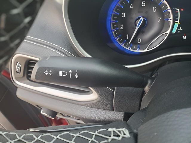 2026 Chrysler Pacifica Select - Photo 22