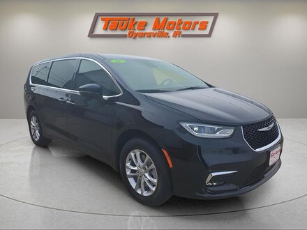 2026 Chrysler Pacifica Select Passenger Van