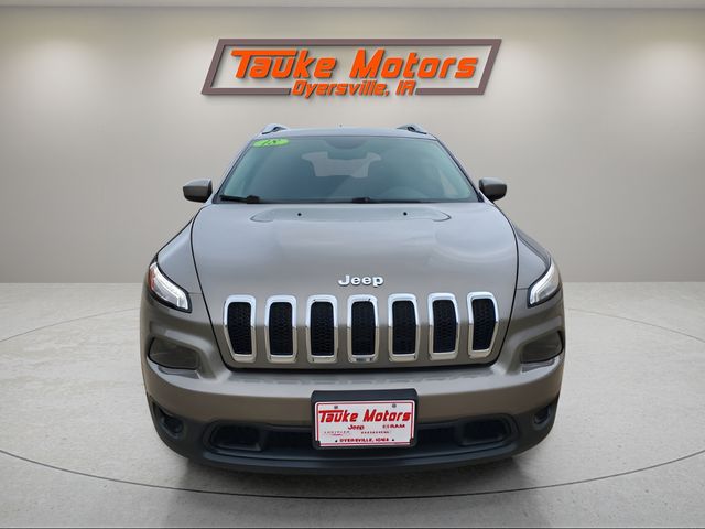 Used 2018 Jeep Cherokee Latitude Plus with VIN 1C4PJMLX4JD578981 for sale in Dyersville, IA