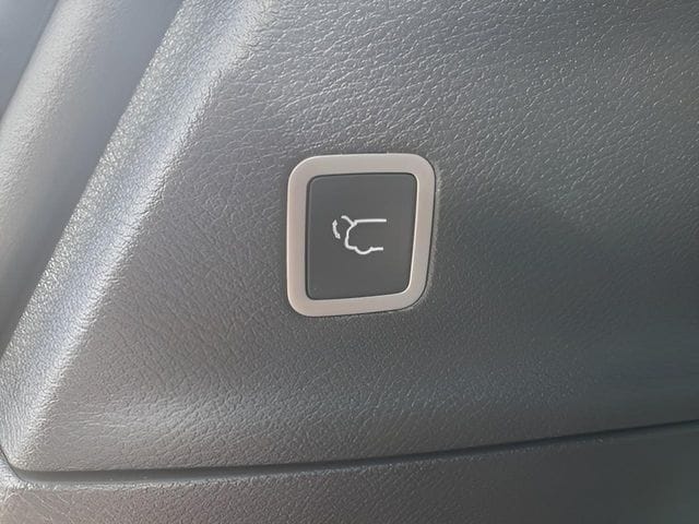 2026 Chrysler Pacifica Select - Photo 59