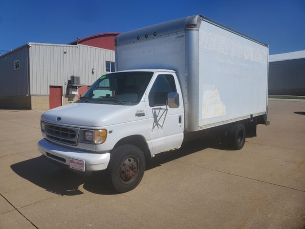 Used 2002 Ford E-350SD Standard Cab/Chassis