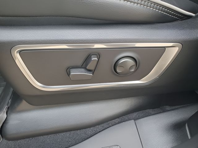 2026 RAM 1500 Laramie - Photo 14