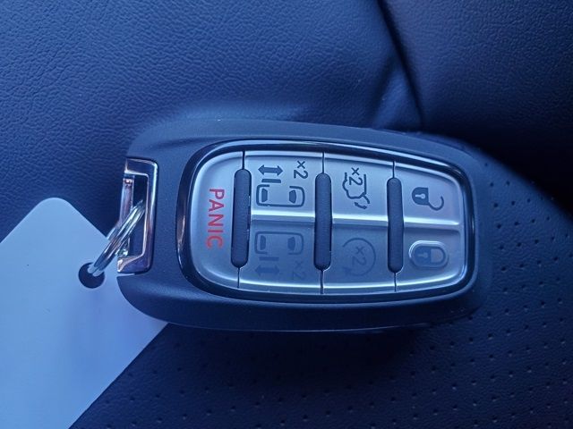 2026 Chrysler Pacifica Select - Photo 33