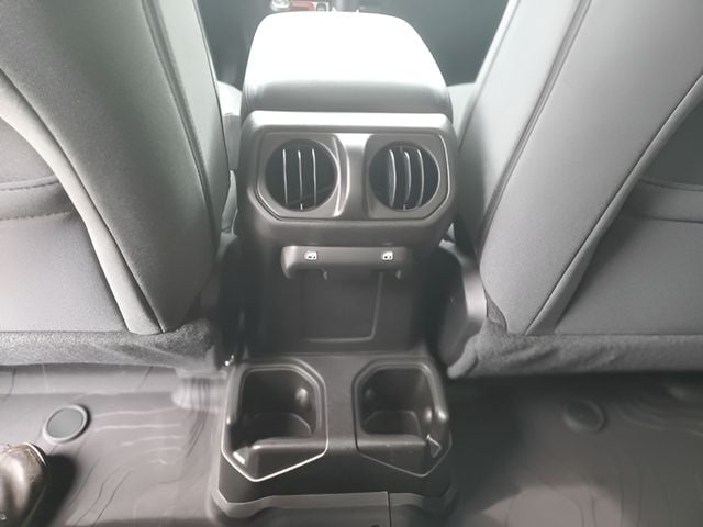 2026 Jeep Wrangler 4-Door Willys - Photo 30