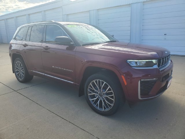 2026 Jeep Grand Cherokee Summit